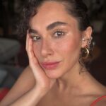 Hande Doğandemir Instagram - ben ginger manzaram ve ayçiçekleri 🌅🌻