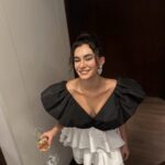 Hande Doğandemir Instagram - about last night 🎄✨