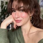 Hande Doğandemir Instagram - bugün makyajımı @inocosmetic ile nasıl tamamladım oynat bakalım 💁🏻‍♀️💄