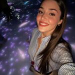Hande Erçel Instagram - 💭💭💭💭💭💭