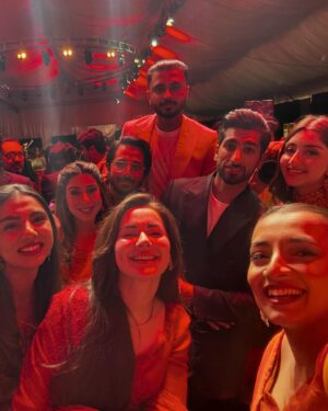 Hania Aamir Instagram - ✅