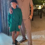 Hanis Zalikha Instagram - 🕯️ makan dalam gelap bersama-sama.