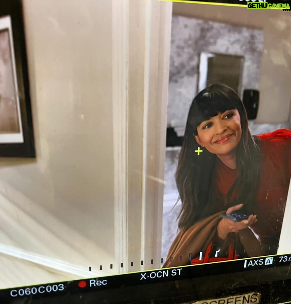 Hannah Simone Instagram - And just like that we are back on the air! Season two has officially launched! Did you watch?? On @hulu right now!