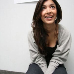 Hannah Simone Instagram - Now I don’t want to say I was the inspiration for someone’s Met Gala look but I have been wearing pilled gray cardies since time 😬 

(AND YES THAT IS ME SANS BANGS FOCUS ON THE KIM K REFERENCE PLZNTHX)