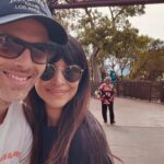 Hannah Simone Instagram - BEST. DAY. EVER. A pinch me/ dream come true moment. Anyone who knows me knows I LOVE LEGO. When I go on looooong road trips I buy kits to build to unwind after a long day of driving… LEGO is my legit self care so I couldn’t believe it when @legolandcalifornia invited me to see their new LEGO Dino Valley!! It is so amazing with a rollercoaster, river cruise and jungle dino safari cars! In closing, please enjoy this video of me freaking out when I see the HUGE DINOSAUR 😂🦖 #legolandcalifornia #dinovalley