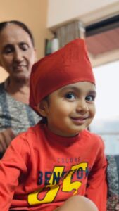 Harshdeep Kaur Instagram - Today on Baisakhi, Sikhs around the world also celebrate Khalsa Sajna Diwas - the day when Guru Gobind Singh ji established the Khalsa Panth in 1699. Sharing a small video of our son Hunar becoming a Little Khalsa 👳🏻‍♀️ Missing Hunar’s Daadu today.. he would have been so happy and proud to see Hunar Singh wearing the Patka.. his little Sardarji 🤍 #HunarSingh #littlesikhs #khalsa #waheguru #sardarji #harshdeepkaur #sikhboy #harshdeepkaur #baisakhi