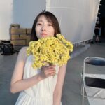 Haru Instagram - ロクシタンのブランドアンバサダーだなんて光栄です。 美しくなろうとする姿って尊いです。 応援させてくださいませ。 #ロクシタン #イモーテルオーバーナイトリセットセラム
