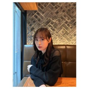 Haruka Fukuhara Instagram - .
最近涼しくなってきて快適だ〜☺︎
tops→ #sacai
accessory→ #TEN. #DIOR