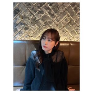 Haruka Fukuhara Instagram - .
最近涼しくなってきて快適だ〜☺︎
tops→ #sacai
accessory→ #TEN. #DIOR