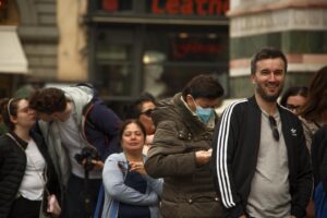 Hasti Mahdavifar Instagram - Photo by : me
.
#love #amore #valentine #covid_19 #streetphotography #florance  #italy #streetphotographer #streetphotographers #tspf #streetleaks #everybodystreet #reportagespotlight #mask #instagram #canon #canonphotography
