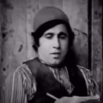 Hasti Mahdavifar Instagram - همه ی ما معترضیم به هزار و یک چیز . ميخواهيد همه ي ما را اعدام كنيد ؟ ازين هشتاد و پنج ميليون شايد ده میلیون برایتان ماند. دقیقا با این شاید ده میلیون چه کار میخواهید بکنید؟ . #مجید_کاظمی #سعید_یعقوبی #صالح_میرهاشمی #مهسا_امینی
