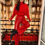 Hatice Şendil Instagram - Bonbon rouge à Paris