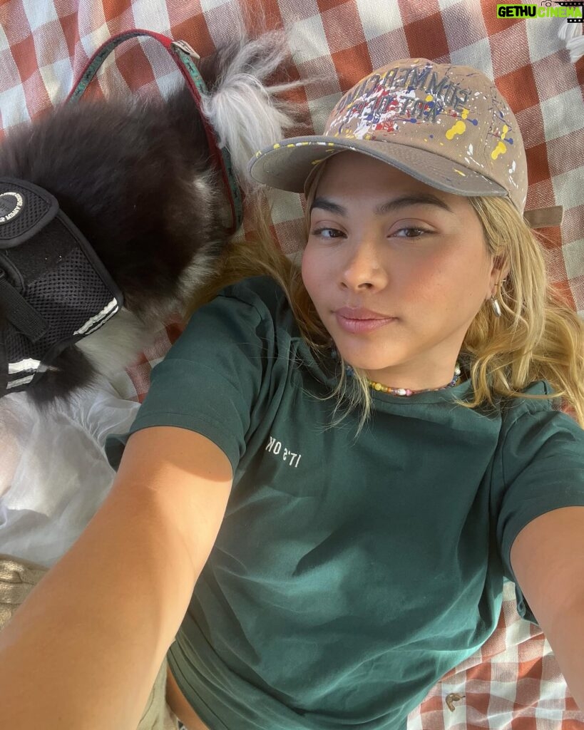 Hayley Kiyoko Instagram - Life is on DND☁️