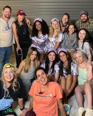Haylie Duff Instagram - We sure did have fun on this one! 🎬 Coming to @lifetimemovies March 14! 💜 so proud of this AMAZING cast…it was my truest joy to get to create this movie with y’all… and to the best crew… THANK YOU for all your hard work! 💫  #BKEforever