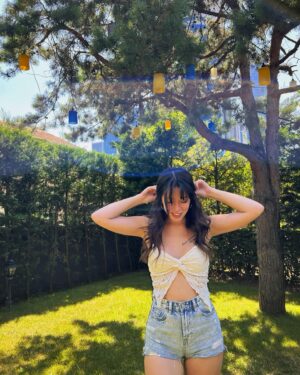 Hazal Subaşı Instagram - ☀️🫠