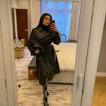Hazar Ergüçlü Instagram - In love with @burberry ✨🤍