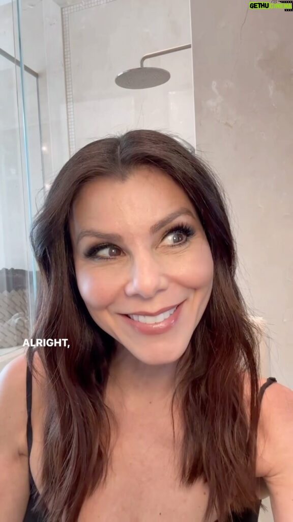 Heather Dubrow Instagram - Filming a GRWM is nearly IMPOSSIBLE when every one of my kids and distant relatives are trying to call me and get ahold of me all at the same time !!! 😂 but we made do 🤷🏻‍♀️ This was a GRWM to go speak at the @humanrightscampaign and I linked a few of the skincare products in my stories but LMK if you also want links to the makeup products I use ❤️❤️💃🏻