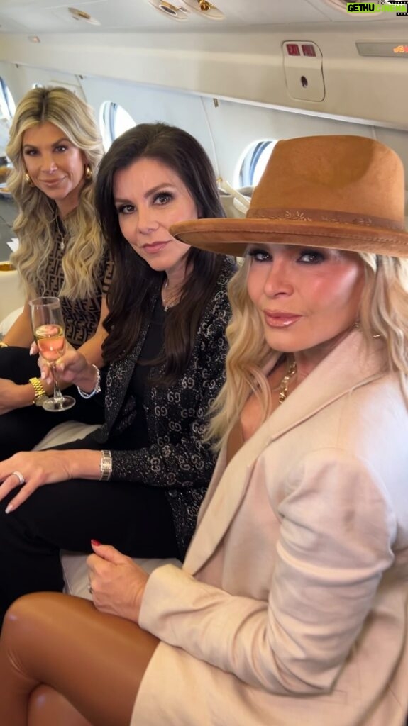 Heather Dubrow Instagram - Not the private jet! 🛩️ #IYKYK #RHOC