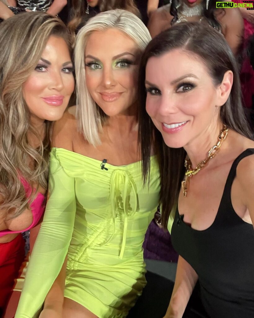 Heather Dubrow Instagram - Sin city… we’re coming for you !!! 👀👀 Bravocon is THIS week so I’m reminiscing on last year and thinking about how this year will go… It’s been a month since the RHOC finale and I’ve seen some of the girls since then but it’ll be the first time I see others so – in Vegas-fashion, we’ll let the chips fall where they may 🤷🏻‍♀️💃🏻 Who here is coming this year, who are you excited to see and what events are you most excited about?? & If you came last year, what was your favorite part?