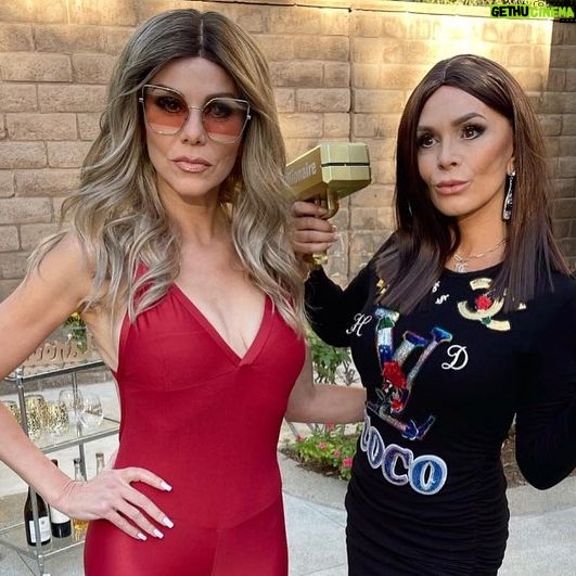 Heather Dubrow Instagram - Since costume parties are kind of an #RHOC thing… Enjoy these flashbacks in case you need last minute Halloween inspo !!! 👀 I wonder if anyone can outdo @tamrajudge’s “Heather Dubrow” costume… ??? Tamra got nominated for “Best Dressed In A Costume” at The Bravos this year but maybe one of you can top it ???! 😂😂💃🏻 Tag me if you do ! Stay safe out there ! 🧡🧡🎃