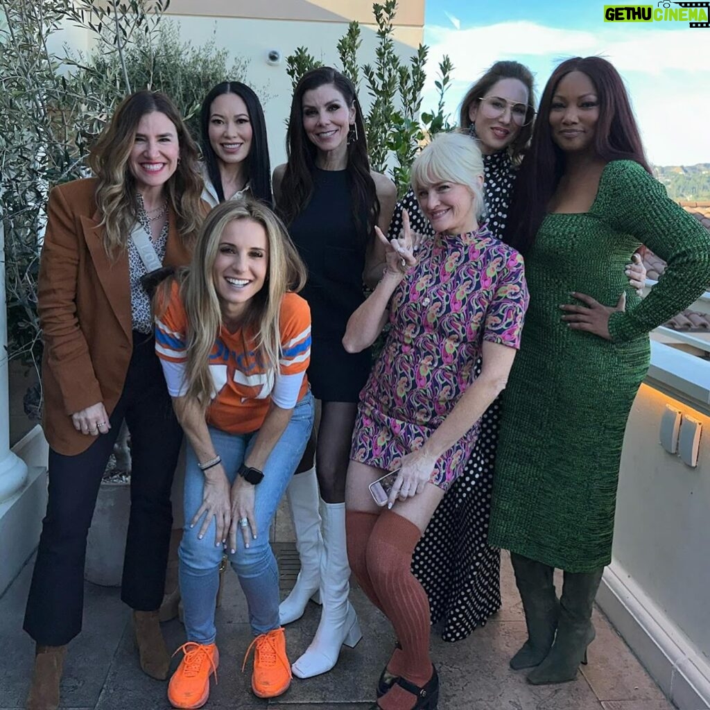 Heather Dubrow Instagram - Celebrating International Women’s Day a little late but the truth is – every day is a GOOD day to celebrate ! Honoring the INCREDIBLE, strong and beyond capable women in my life (I couldn’t find photos of ALL of them but you know who you are!!) and my smart and beautiful daughters ❤️ I saw something that said: Here’s to strong women: May we know them May we be them May we raise them CHEERS to that !!! ❤️