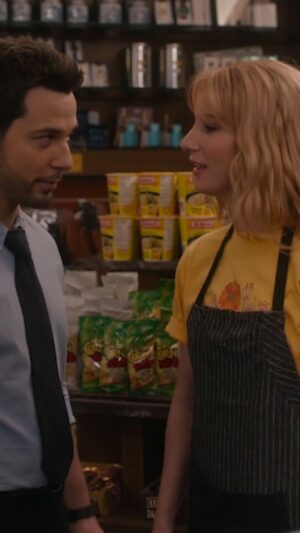 Heather Morris Instagram - Judy is back this Thursday, and she said YES!! 🧁🍤 New @sohelpmecbs tomorrow at 9/8c on @cbstv 
#Toddy