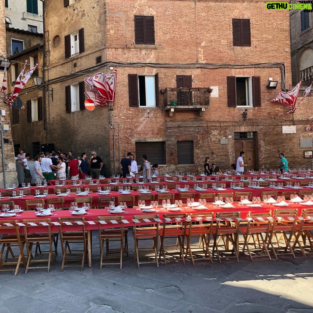 Helen Mirren Instagram - in siena the city prepares for the palio which of course begins with food, as we are in Italy