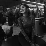 Helin Kandemir Instagram - Işıl ışıl fer bileklerimde,ellerimde.