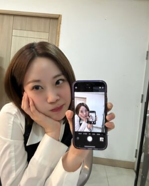 Heo Young-ji Thumbnail - 21K Likes - Top Liked Instagram Posts and Photos