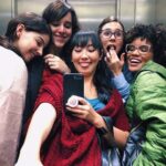 Heslaine Vieira Instagram - Um 10 para AS FIVE da @colunaplay ♥️ Todo o amor e dedicação intensa em 7 anos para dar vida a essas cinco amigas trouxe muita coisa boa! Tenho muito orgulho de nós e muita gratidão por cada pessoa envolvida. Esse não é mais um trabalho, é também nossa história. Nossa caminhada artística, pessoal e profissional durante esse processo que nos fez crescer muito! Todo mundo que passa por essa série deixa um pouquinho de si. As five serem construídas por todos esse coletivo me deixa muito feliz. Quanta coragem, verdade e vontade! Obrigada obrigada e obrigada ✨ Foi lindo! Assista no @globoplay a 3ª e última temporada de AS FIVE 🥹 #AsFive