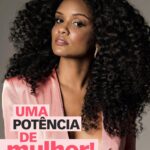 Heslaine Vieira Instagram - Radiante por estar na capa da @revistaanamaria 💖 Em uma entrevista super legal, contei minhas vivências e as transformações que a Soraya trouxe para minha jornada. ✨ Obrigada a @karlaprecioso pelo carinho ♡ Créditos: Fotos: Vinícius Mochizuki Assistência de fotografia: Rodrigo Rodrigues e Josias Vieira Stylist: Patrícia Bastos Beleza: Titto Vidal Cabelo: Paula Cris