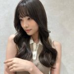 Hikaru Takahashi Instagram - . ANKH CROSSさんのエクステで期間限定ロング まほーんさんマジック…地毛にしか見えない . たまには雰囲気違う投稿もね🫢♡ @mahon2525 💇‍♀️💈