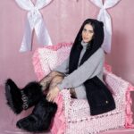 Hila Klein Instagram - It’s a rainy day out here in Los Angeles I need the coziest outfit possible 🎀
