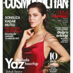 Hilal Altınbilek Instagram - Bu ay Cosmopolitan ❤️ Harika bir ekiple çalıştık. Emeği geçen herkese teşekkürler 💋 #Repost @cosmopolitanturkiye ・・・ Cosmopolitan Mayıs sayımız çıktı✨ Kapağımızı ATV'nin en çok izlenen dizilerinden Bir Zamanlar Çukurova'nın yıldızı Hilal Altınbilek süslüyor.♥️ 50 sayfalık özel güzellik bölümümüz ise yaza kusursuzca hazırlanmanızı sağlayacak. 💅🏻 @hilalltinbilek @cosmopolitanturkiye Özge Zeki @happyfashionandfood Görsel yönetmen: Bahar Şahinbaş @baharsahinbas Röportaj @reyhanngunes Fotoğraf @larasayilganofficial Moda editörü @ebrugulcek Saç @ibrahimzengin Makyaj @orbaybas Back Stage Video @erdemsirin Moda editörü asistanları: @ecesisik @karabulutyaren Dizi TV: @gulsah_marmara @ufukergin @sociaentertainment