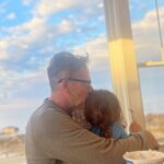 Hilarie Burton Instagram - Happiness is seeing Daddy . @jeffreydeanmorgan 😘