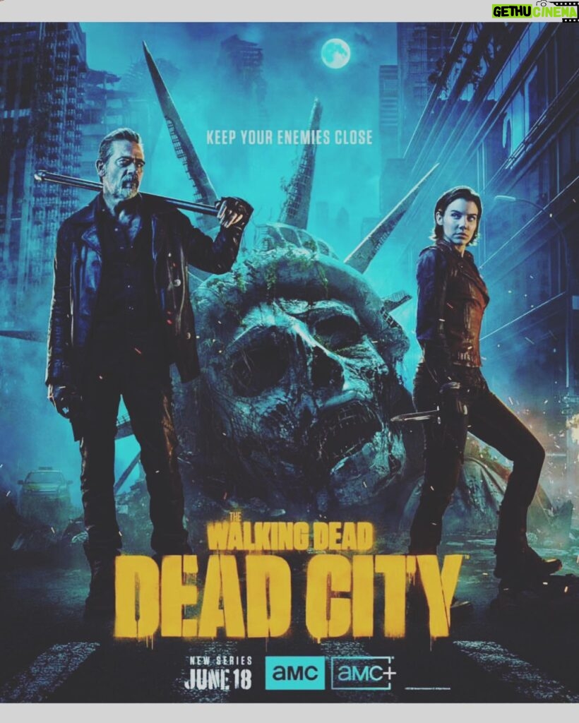 Hilarie Burton Instagram - We. Are. Negan. Tonight is the @tribeca premiere of @amcthewalkingdeadcity , and i just wanted to take a second to honor my husband, @jeffreydeanmorgan . I remember him pouring over the graphic novels and scripts when this opportunity first came along. Gus was so little. We all lay in bed while Daddy studied and prepped. And when that first episode of Negan aired……lord. We had no idea the change it would create in our lives. If you hated him? It’s because Jeffrey is amazing. If you loved him? It’s because Jeffrey is amazing. But what you didn’t see is a man who spent years flying home every single second he could so that in the midst of all of this work he didn’t miss soccer games or recitals or parties. You didn’t see the guy who forgoes sleep so that he can show up for his crew and show up for his family. Dead City is gonna be awesome. Because Jeffrey has more fun on camera than anyone else I know. And when he’s a bad guy??? I am INTO IT!!! Congrats to the radiant @laurencohan and the rest of the Dead City gang. Can’t wait to celebrate all of you.
