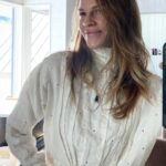 Hilary Swank Instagram - I rarely take selfies, but I just got a new top, welllllll it’s actually a vintage top, but I just got it, making it “new” to me. I love vintage (alongside sustainable investment pieces), especially victorian, which make me feel so feminine. This piece I got from one of my favorites, @theludlowshop 💫 So I took a few fun pics in it. I’ll sporadically post some more of my favorite vintage shops for you to enjoy too. 💝 Happy Sunday everyone! 🙌🏽 P.S. I actually had the shirt on backwards for most of the time 🤪 Photo number 3 shows it the way it was intended. Which do you like best? Front or back?