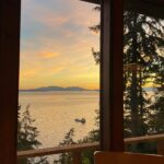 Hilary Swank Instagram - Our heaven 🌲⚓️🛶 #PNW 🙌🏽