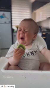 Hilary Swank Instagram - This is so friggin’ adorable! You’re welcome, because if you watch, I just made your day reposting this most adorable baby!! 🥰 Share with someone who needs a smile today. 💞 🎥: @r.tarakhtii