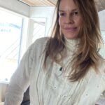 Hilary Swank Instagram - I rarely take selfies, but I just got a new top, welllllll it’s actually a vintage top, but I just got it, making it “new” to me. I love vintage (alongside sustainable investment pieces), especially victorian, which make me feel so feminine. This piece I got from one of my favorites, @theludlowshop 💫 So I took a few fun pics in it. I’ll sporadically post some more of my favorite vintage shops for you to enjoy too. 💝 Happy Sunday everyone! 🙌🏽 P.S. I actually had the shirt on backwards for most of the time 🤪 Photo number 3 shows it the way it was intended. Which do you like best? Front or back?