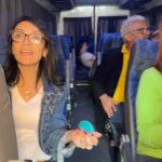 Hilda Abrahamz Instagram - Allá vamos Valencia querida, nos vemos esta tarde con Esperando al italiano en el Centro Social ítalo de Valencia a las 5:30 pm 💜✨✨✨ Nos vemos allá ✨✨✨✨