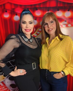 Hilda Abrahamz Instagram - 🤫🤫🤫🤫 solo diremos… JUNTAS SOMOS MÁS FUERTES ✨✨✨
