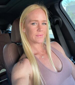 Holly Holm Thumbnail - 26.4K Likes - Top Liked Instagram Posts and Photos