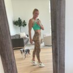 Holly Holm Instagram - River with the dark camo and me with the light.