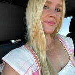 Holly Holm Instagram - On my way to UFC X! I’ll be at the @modelousa booth. Stop by and say hi!