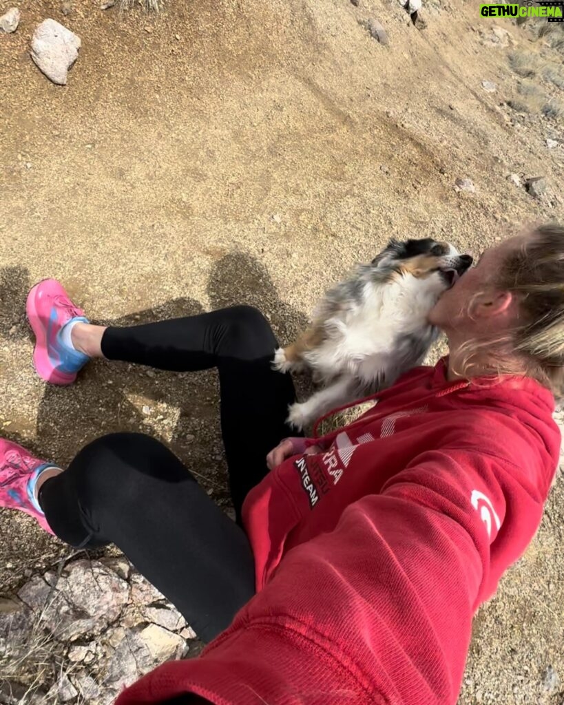 Holly Holm Instagram - Post run, feeling accomplished and a few salty kisses from River. One step closer #ufc300
