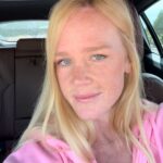 Holly Holm Instagram - Sunshine always make the freckles shine 🌞 I’ve always been proud of them since I was young. Where my fellow freckled faces at?! 😉
