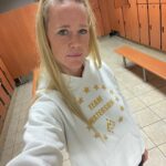 Holly Holm Instagram - Haven’t posted much this week. But we are here. We are ready. Starting to cut this weight. Thank you to my team @mmacoachwink @jacksonwink_mma @izzystylewrestling @gregjacksonmma @smokin_joe_jwmma @tussagb @teamturningpoint team #USA