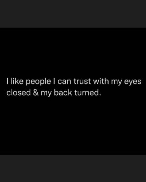 Holly Marie Combs Instagram - Life is too short for bullshit. If they talk shit  about other people to you....
they're talking shit about you too. Blessed be.  #iykyk