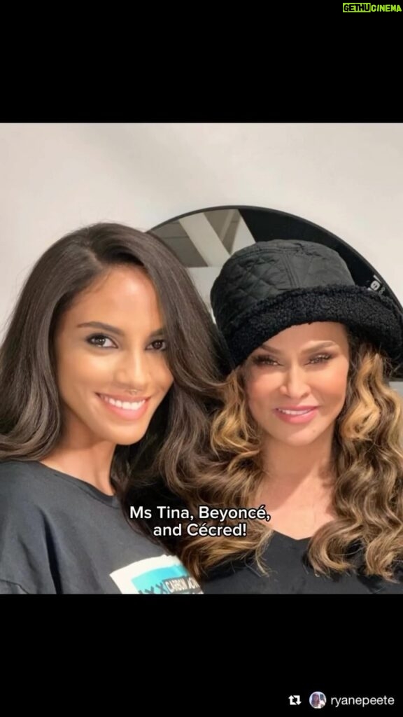 Holly Robinson Peete Instagram - Repost: @ryanepeete Last month, before my red bob era, I went to the Cécred salon and got a full hair treatment by none other than @mstinaknowles herself! Here’s a little video about our day together ✨💫🌟